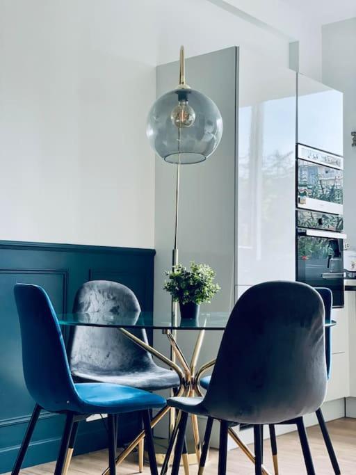 Luxueux Appartement, Carre D'or, Square Mozart