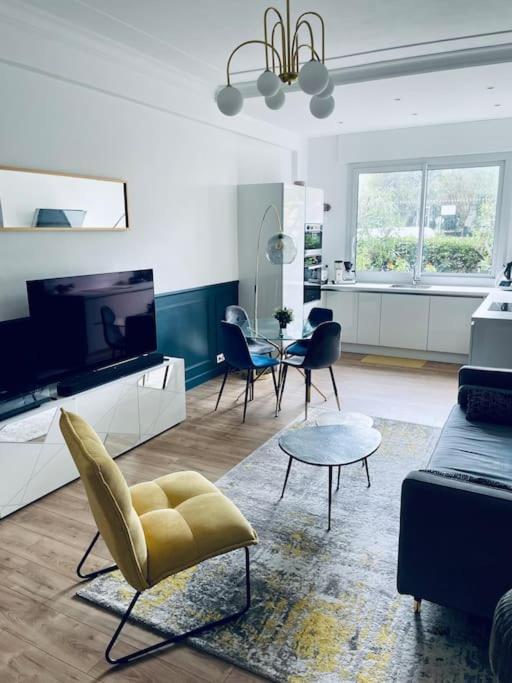 Luxueux Appartement, Carre D'or, Square Mozart Appartamento
